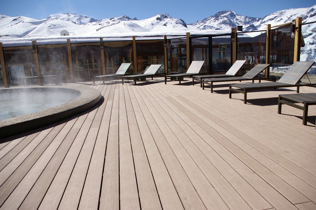 piscina-tarima-madera-dekinsa
