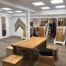 mesa-madera-showroom-dekinsa